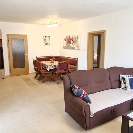 Apartment Katica Krk Town Zewnętrze zdjęcie