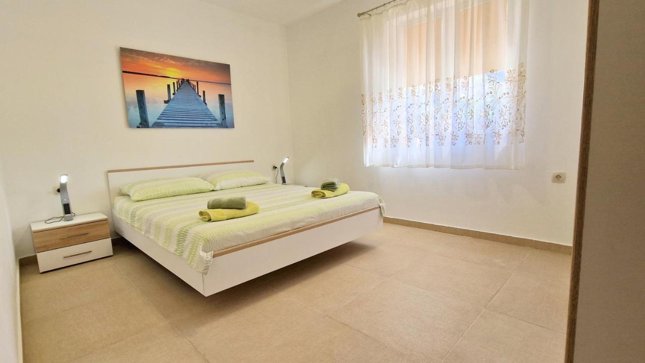 Apartment Katica Krk Town Zewnętrze zdjęcie